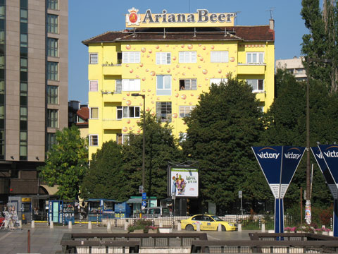 ariana-beer-building-ad