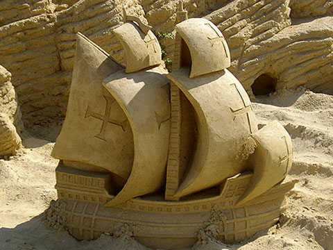 sand-sculpture-ship